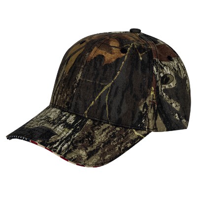 Blank mossy oak break up hat with american flag sandwich.