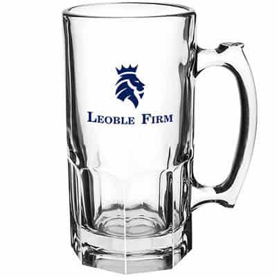Glass clear beer glass with custom imprint in 34 ounces.