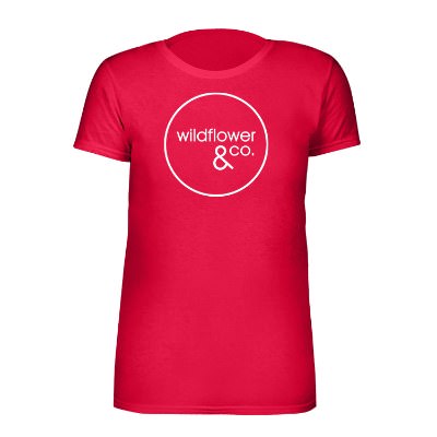 Red short sleeve t shirt with logo.